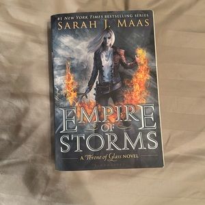 Empire of storms paperback book